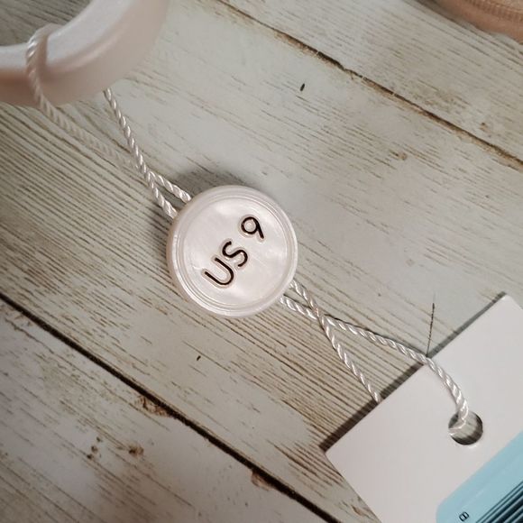 NEW Oka B Norah Sandals Jeweled in‎ Chai Beige Color Size 9 - Picture 5 of 8